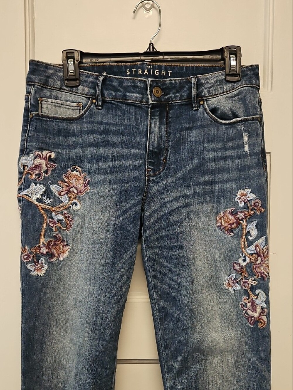 WHBM Women’s Jeans with Floral Embroidery Size 8 - Picture 3 of 10